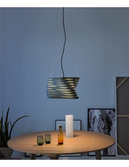 Colgante de techo Boomerang – Foc – Lámpara decorativa de acero lacado blanco/verde/azul
