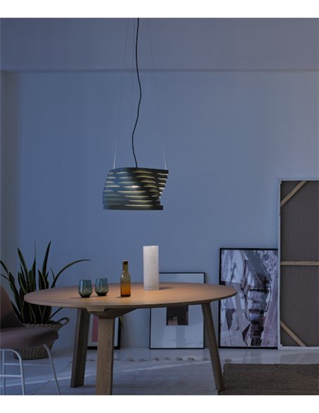 Colgante de techo Boomerang – Foc – Lámpara decorativa de acero lacado blanco/verde/azul