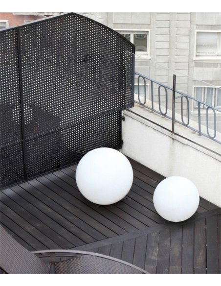 Lámpara de pie y sobremesa redonda de exterior Ballon – Novolux Lighting