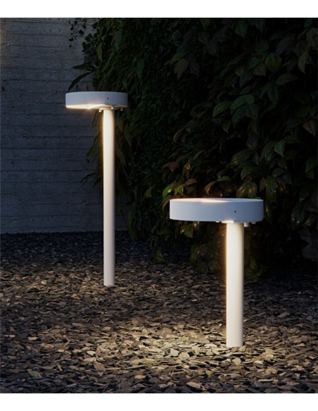 Baliza de exterior Clos – Beneito & Faure – Lámpara LED 8W/16W, IP65, Medidas altura: 30 cm o 60 cm