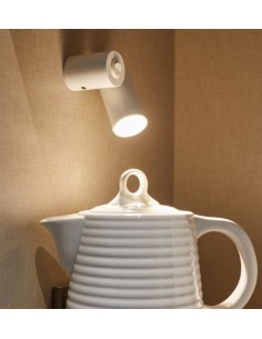 Aplique de pared LED Ø 4 cm y 9,1 cm de alto de acero en 2 acabados regulable y orientable 2700K – Haul – Milan 2