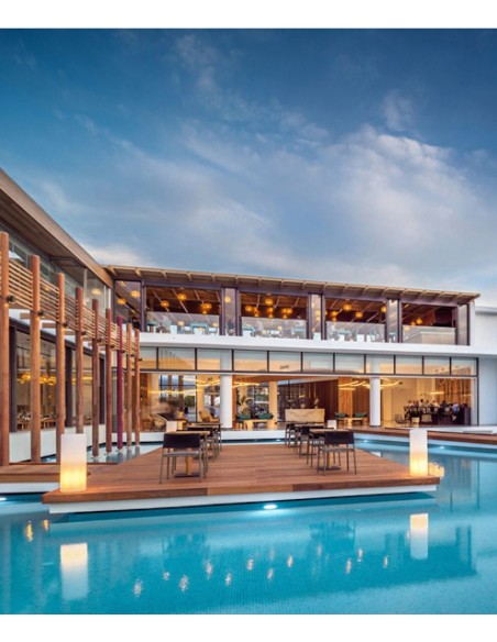 Lámpara de suelo para exterior Cylinder – Novolux Lighting