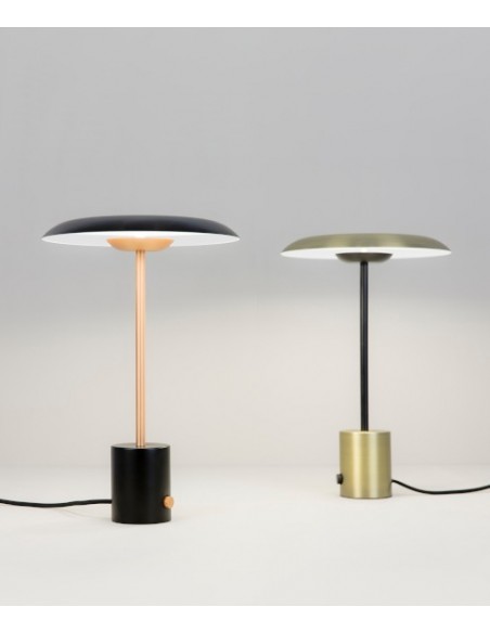 Lámpara de mesa Hoshi                                             