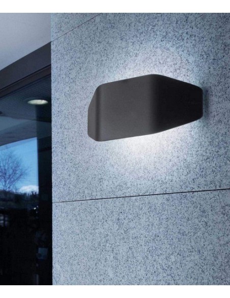 Lámpara aplique disponible en dos colores – Future – Faro