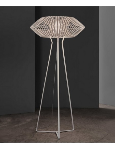 Lámpara de pie disponible en blanco y negro – V – Arturo Álvarez