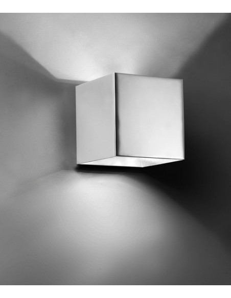 Aplique de pared LED disponible en 3 acabados 3000K - Basic - Pujol Iluminación