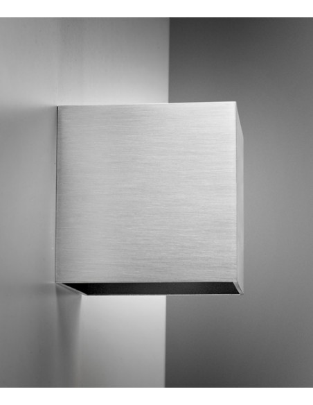 Aplique de pared LED disponible en 3 acabados 3000K - Basic - Pujol Iluminación