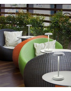 Lámpara de sobremesa LED con batería de 7h – Bateria – Pujol Iluminación