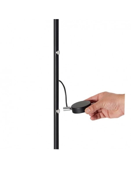 Pie de salón LED con lector en acero disponible en diferentes acabados – Lux – Pujol Iluminación