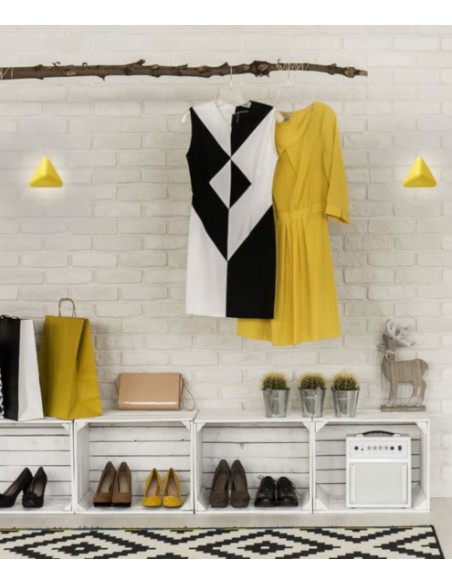 Aplique de pared triangular LED en 6 colores - Tomas - Pujol Iluminación