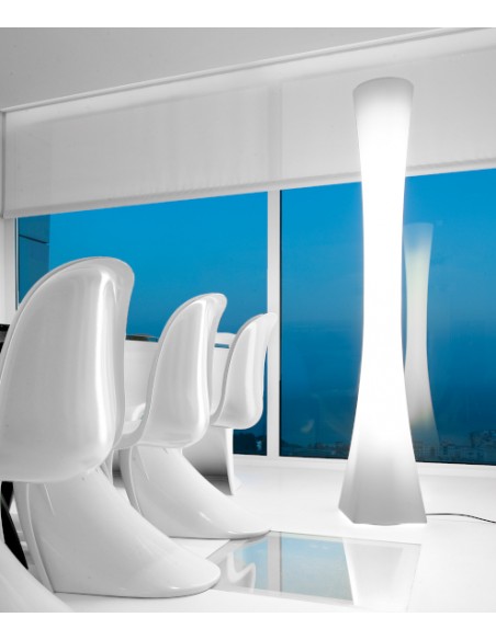 Lámpara de pie de salón LED con regulación RGB hasta 11 programas de color - Masai Interior - Pujol Iluminación
