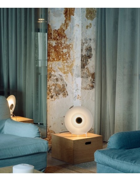 Lámpara de mesa LED de acero con pantalla difusora de vidrio - Halos – Milan