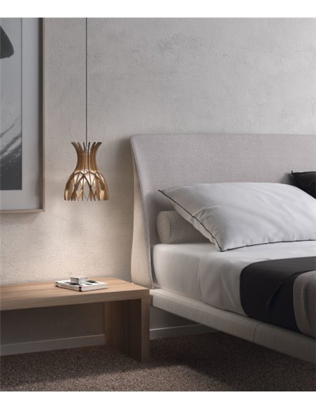 Lámpara colgante fabricada con finas lamas de madera natural disponible en marrón o blanco mate – Domita – Bover