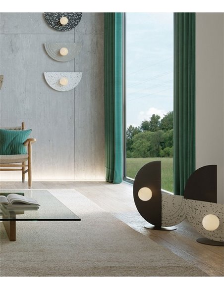 Regina wall light - Robin - Minimalist design available in 3 finishes