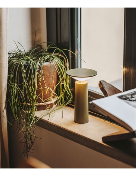 Lámpara de mesa Cocktail – Leds C4 – Regulable y con batería
