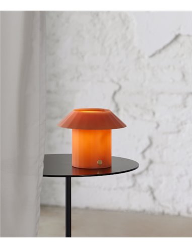 Lámpara portáil Mola - FOC - Lámpara minimalista en 3 colores, incluye mando a distancia