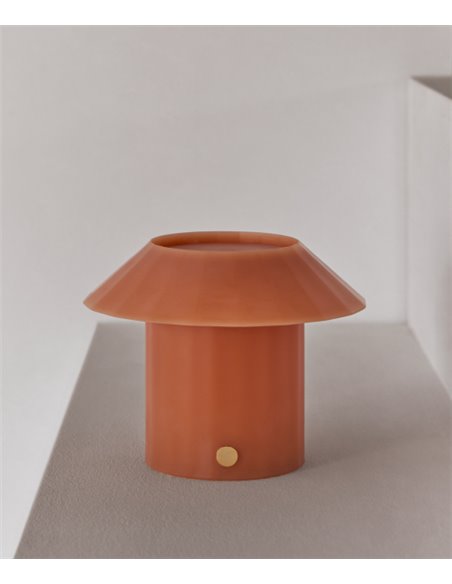 Lámpara portáil Mola - FOC - Lámpara minimalista en 3 colores, incluye mando a distancia