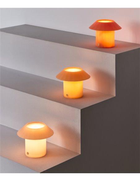 Lámpara portáil Mola - FOC - Lámpara minimalista en 3 colores, incluye mando a distancia