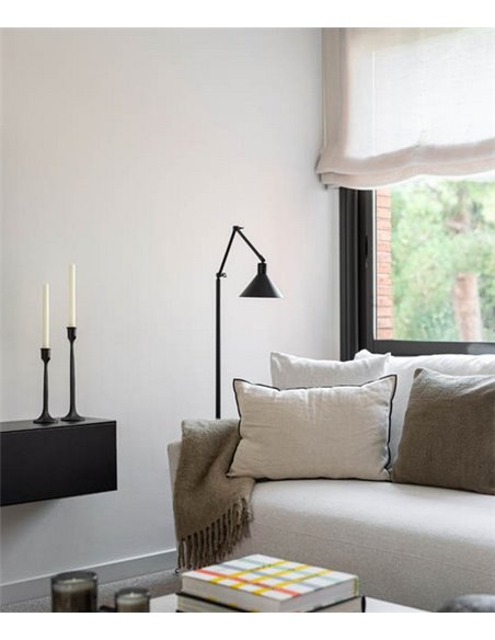 Capuchina floor lamp - Luxcambra - Black industrial style, articulating lamp